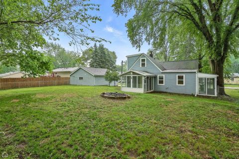 Tiny photo for 318 David Court, Island Lake, IL 60042 (MLS # 12382897)