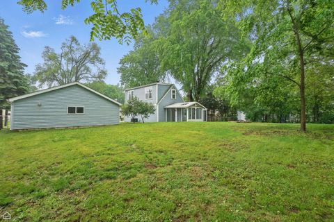 Tiny photo for 318 David Court, Island Lake, IL 60042 (MLS # 12382897)