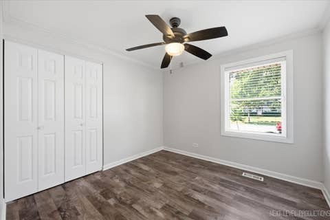Tiny photo for 817 Stamford Court, Schaumburg, IL 60193 (MLS # 12715491)
