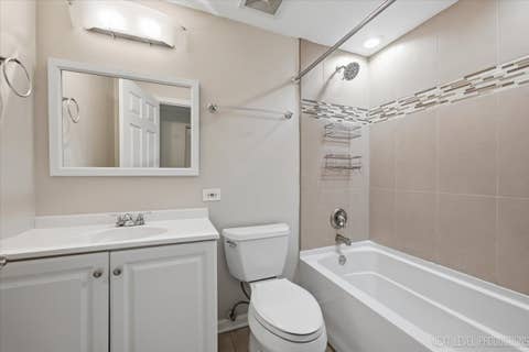 Tiny photo for 817 Stamford Court, Schaumburg, IL 60193 (MLS # 12715491)