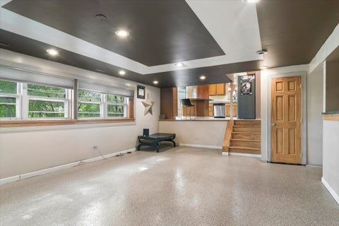 Tiny photo for 211 W Pickwick Road, Arlington Heights, IL 60005 (MLS # 12765825)