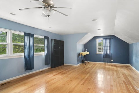 Tiny photo for 211 W Pickwick Road, Arlington Heights, IL 60005 (MLS # 12765825)