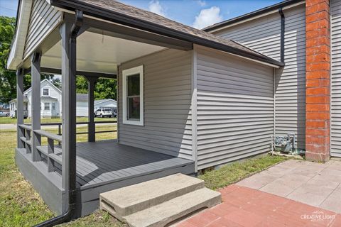 Tiny photo for 302 N Center Street, Plano, IL 60545 (MLS # 12525404)