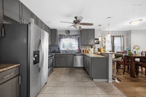Tiny photo for 16230 Lowell Avenue, South Holland, IL 60473 (MLS # 12727382)