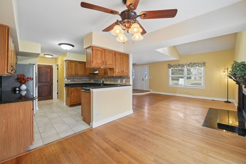 Tiny photo for 9319 Sunrise Lane, Orland Park, IL 60462 (MLS # 12572955)