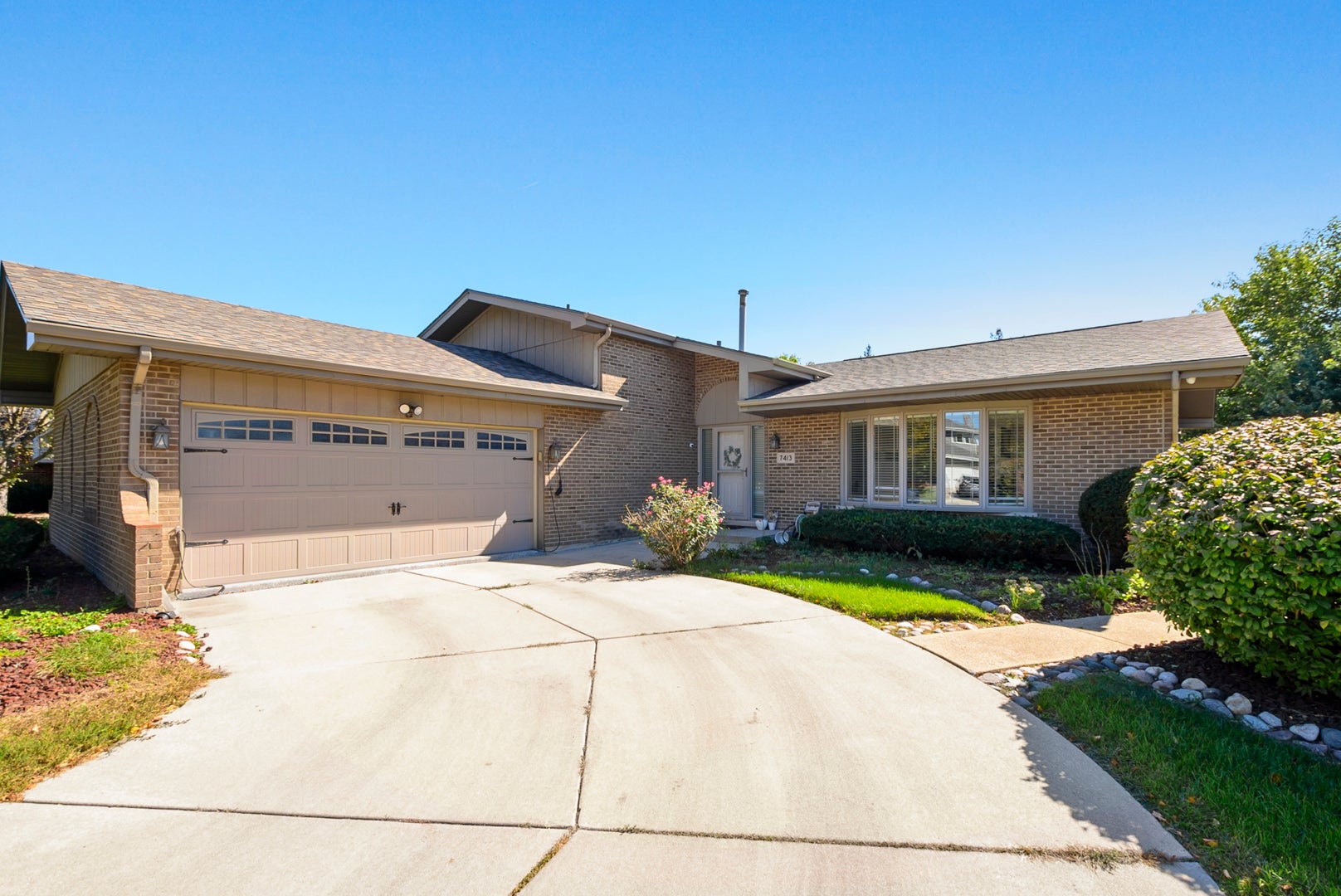 7413 W 157th Street