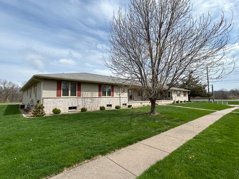 Tiny photo for 1233 47th Ave Court #16, East Moline, IL 61244 (MLS # 12619114)