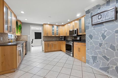 Tiny photo for Schaumburg, IL 60193 (MLS # 12656752)
