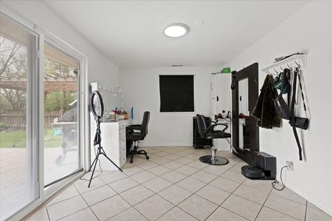 Tiny photo for Schaumburg, IL 60193 (MLS # 12656752)