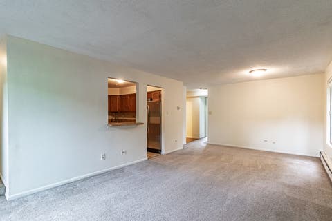 Tiny photo for 1004 Centurion Lane #4, Vernon Hills, IL 60061 (MLS # 12688065)