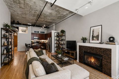 Tiny photo for 520 S State Street #1507, Chicago, IL 60605 (MLS # 12626214)