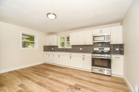 Tiny photo for 302 Henderson Avenue, Joliet, IL 60432 (MLS # 12479511)
