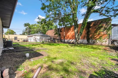 Tiny photo for 302 Henderson Avenue, Joliet, IL 60432 (MLS # 12479511)