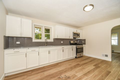 Tiny photo for 302 Henderson Avenue, Joliet, IL 60432 (MLS # 12479511)