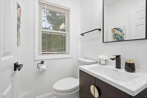 Tiny photo for 7450 S Bennett Avenue, Chicago, IL 60649 (MLS # 12791406)