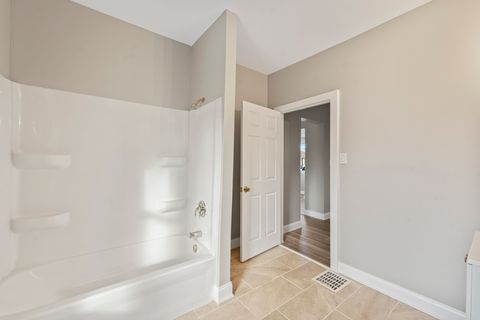 Tiny photo for 418 W Illinois Avenue, Aurora, IL 60506 (MLS # 12568714)