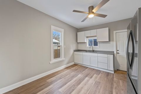 Tiny photo for 418 W Illinois Avenue, Aurora, IL 60506 (MLS # 12568714)