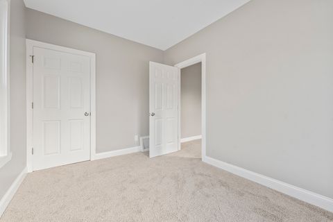 Tiny photo for 418 W Illinois Avenue, Aurora, IL 60506 (MLS # 12568714)