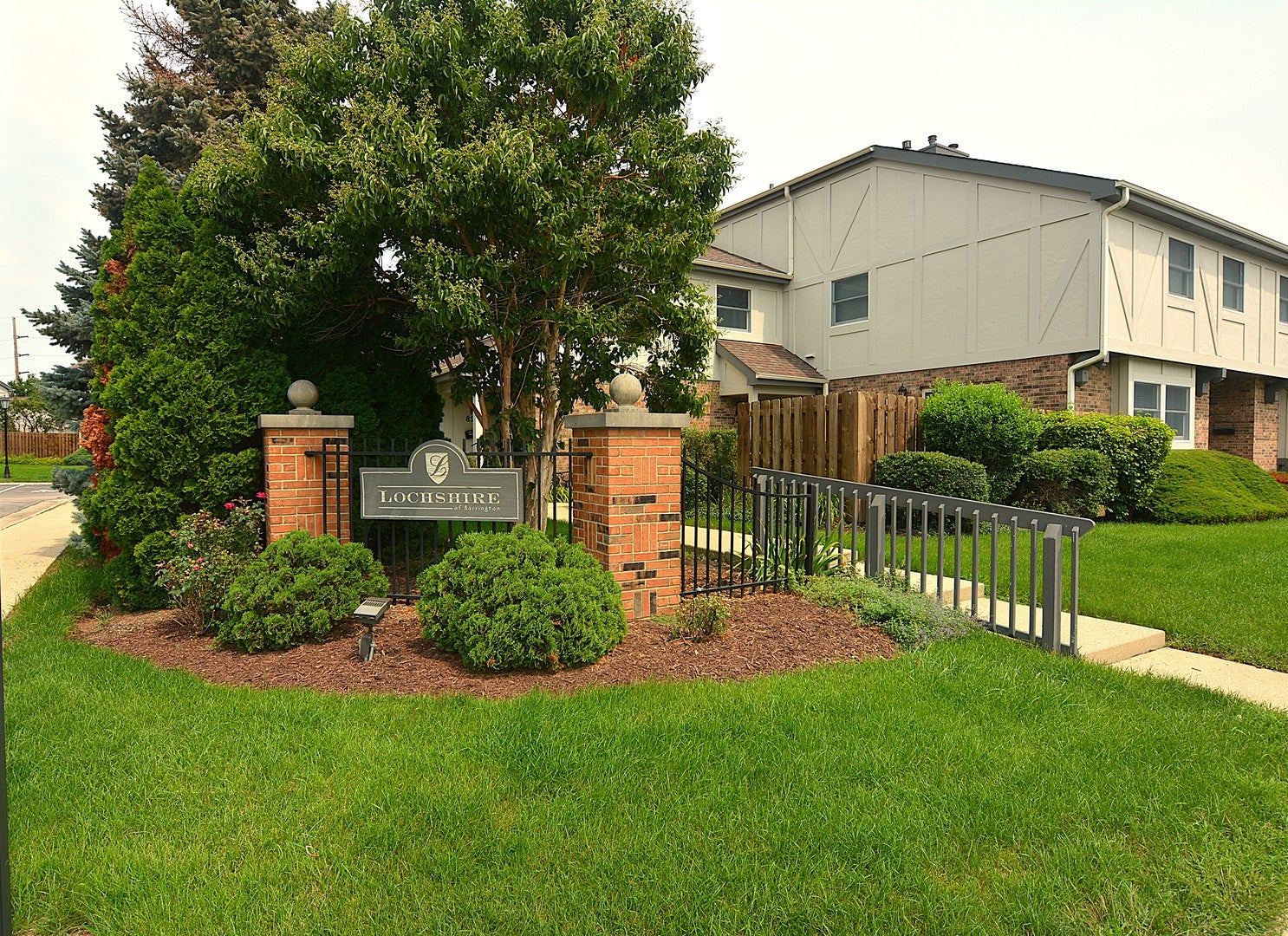 802 E Hillside Avenue