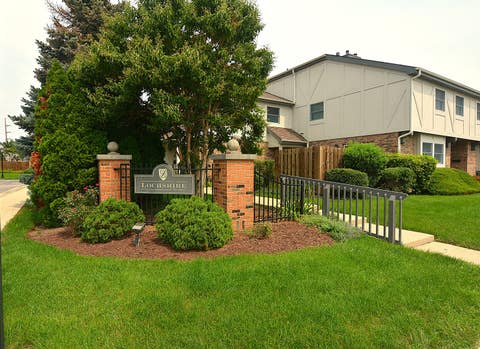 Tiny photo for 802 E Hillside Avenue, Barrington, IL 60010 (MLS # 12722974)