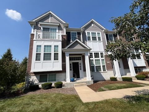 Photo of 2925 Madison Drive, Naperville, IL 60564 (MLS # 12441645)