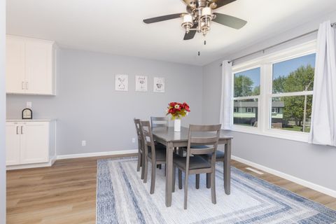 Tiny photo for 21 Cedar Court, Bloomington, IL 61701 (MLS # 12622906)