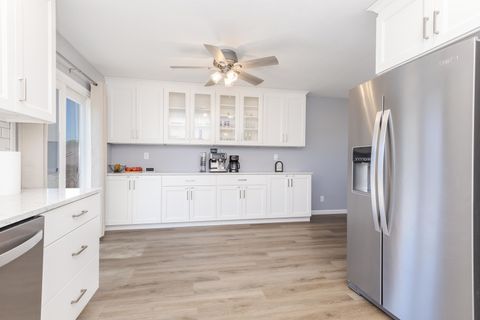 Tiny photo for 21 Cedar Court, Bloomington, IL 61701 (MLS # 12622906)