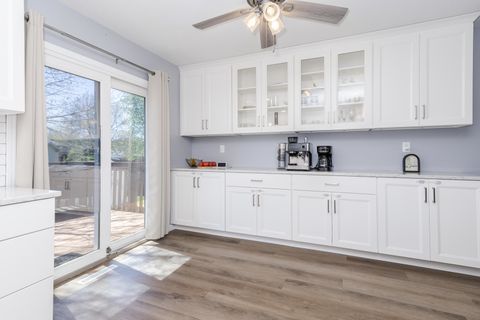 Tiny photo for 21 Cedar Court, Bloomington, IL 61701 (MLS # 12622906)