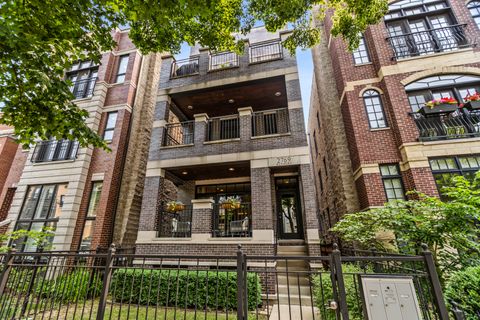 2769 N Kenmore Avenue 1 Chicago IL 60614