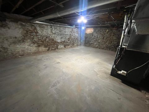 Tiny photo for 3302 Rockingham Rd Road, Davenport, IA 52802 (MLS # 100000458)