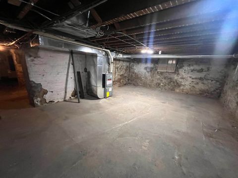 Tiny photo for 3302 Rockingham Rd Road, Davenport, IA 52802 (MLS # 100000458)