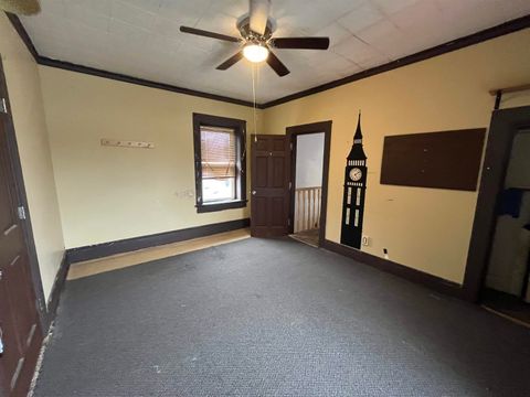 Tiny photo for 3302 Rockingham Rd Road, Davenport, IA 52802 (MLS # 100000458)