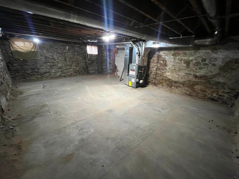 Tiny photo for 3302 Rockingham Rd Road, Davenport, IA 52802 (MLS # 100000458)