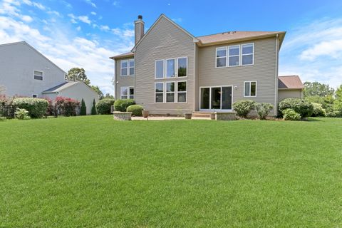 Tiny photo for 1313 Turnberry Lane, Mundelein, IL 60060 (MLS # 12428559)
