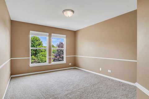Tiny photo for 1313 Turnberry Lane, Mundelein, IL 60060 (MLS # 12428559)