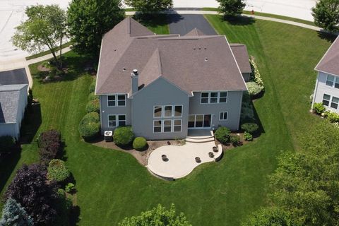 Tiny photo for 1313 Turnberry Lane, Mundelein, IL 60060 (MLS # 12428559)