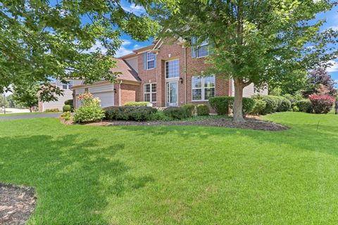 Tiny photo for 1313 Turnberry Lane, Mundelein, IL 60060 (MLS # 12428559)