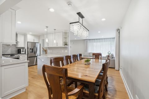 Tiny photo for 212 E Monterey Avenue, Schaumburg, IL 60193 (MLS # 12600390)