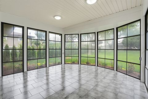 Tiny photo for 212 E Monterey Avenue, Schaumburg, IL 60193 (MLS # 12600390)