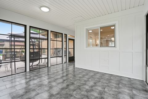 Tiny photo for 212 E Monterey Avenue, Schaumburg, IL 60193 (MLS # 12600390)