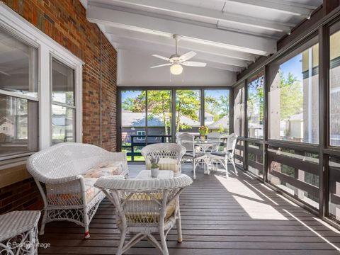 Tiny photo for 320 N Scoville Avenue, Oak Park, IL 60302 (MLS # 12652008)