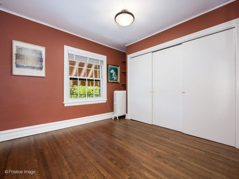 Tiny photo for 320 N Scoville Avenue, Oak Park, IL 60302 (MLS # 12652008)