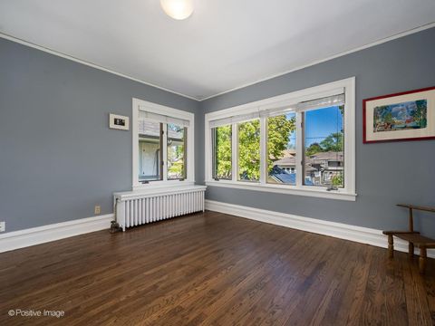 Tiny photo for 320 N Scoville Avenue, Oak Park, IL 60302 (MLS # 12652008)