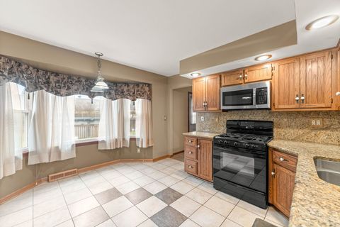 Tiny photo for 302 Meadow Drive, Shorewood, IL 60404 (MLS # 12585694)