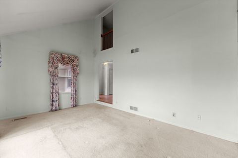 Tiny photo for 302 Meadow Drive, Shorewood, IL 60404 (MLS # 12585694)