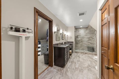 Tiny photo for 27W118 Cove Lane, Warrenville, IL 60555 (MLS # 12713454)