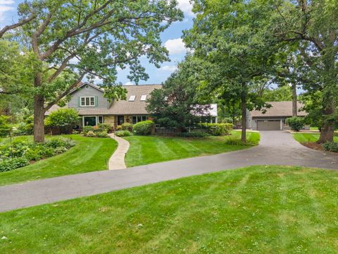 Tiny photo for 27W118 Cove Lane, Warrenville, IL 60555 (MLS # 12713454)