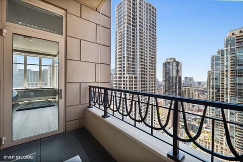 Tiny photo for 118 E Erie Street #32G, Chicago, IL 60611 (MLS # 12645490)