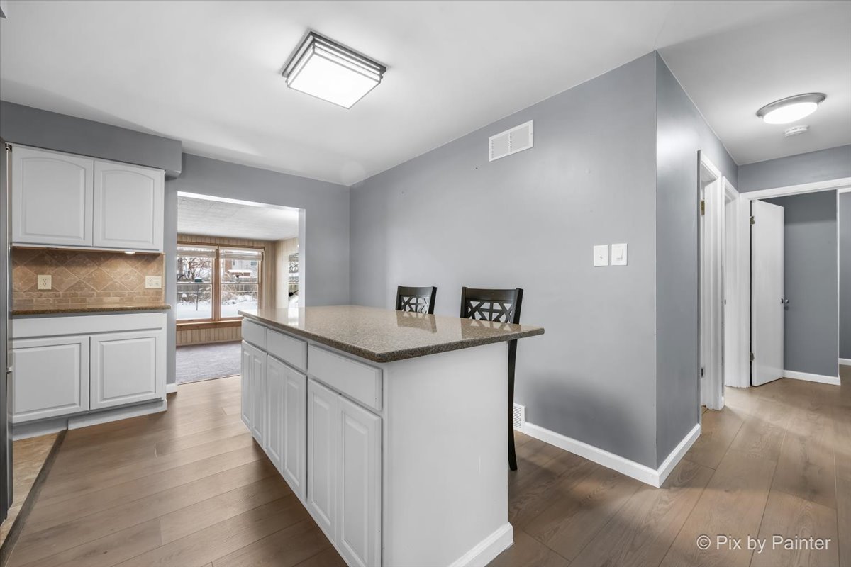 2212 Mayfield Avenue