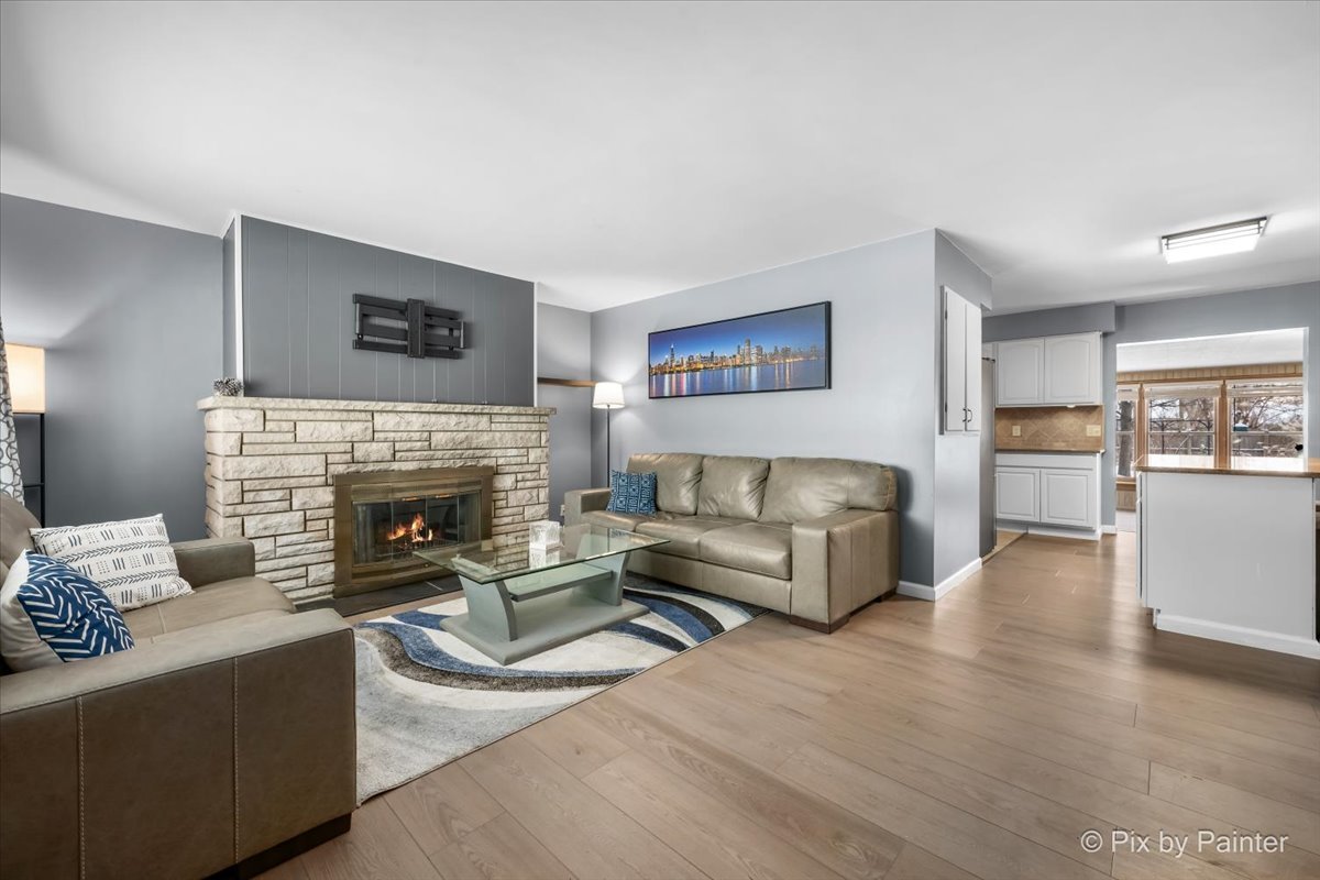 2212 Mayfield Avenue